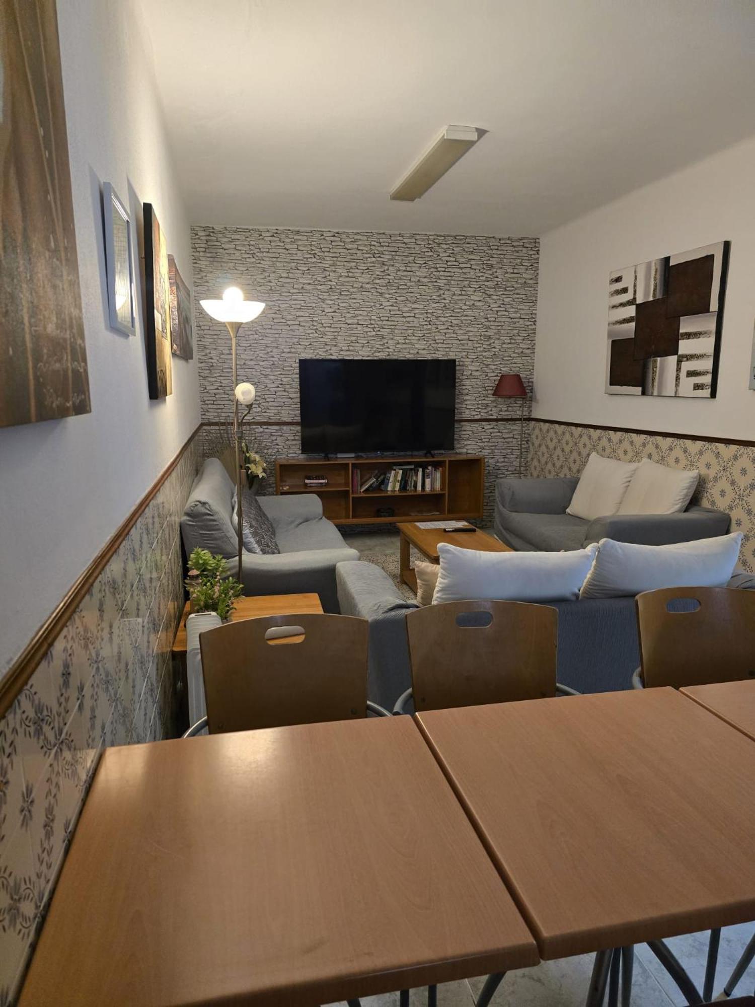 Ostello Sunny House Lagos Esterno foto